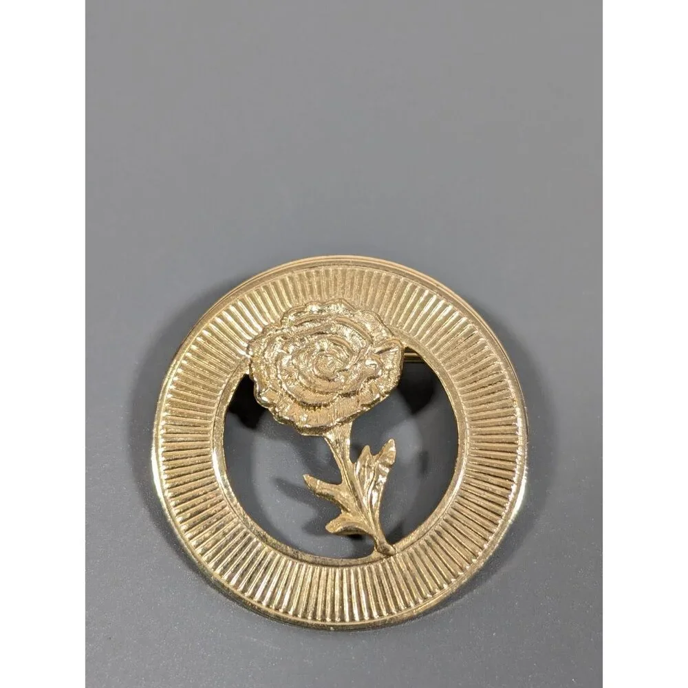 Vintage Gold‎ Tone Ribbed Rose Flower Round Wreath Pin Brooch Retro